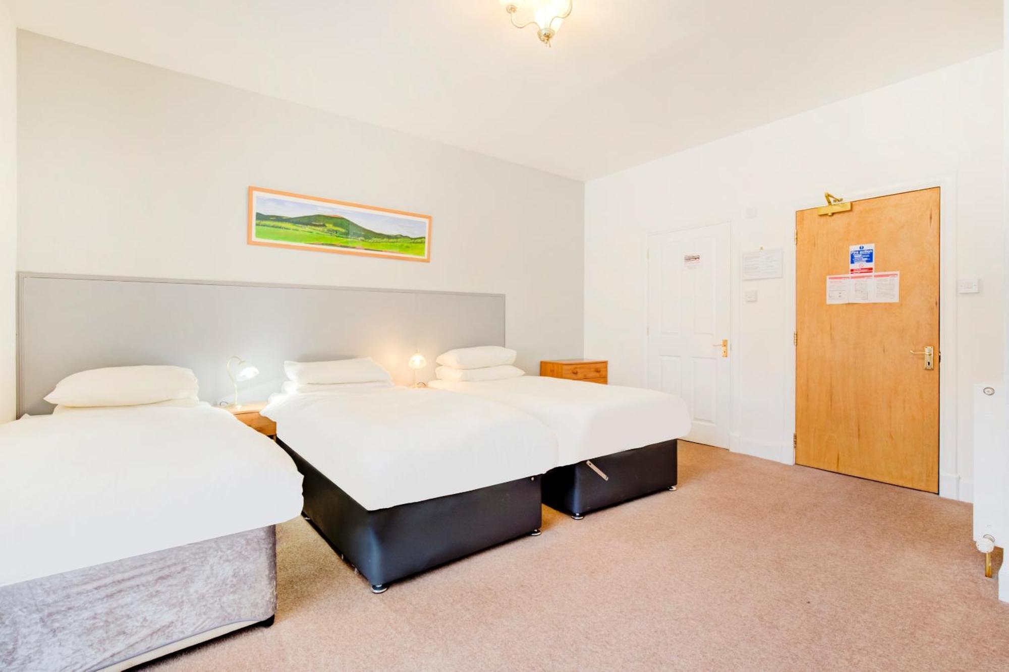Oyo Eastbank Hotel, Speyside Scotland Rothes Exterior photo