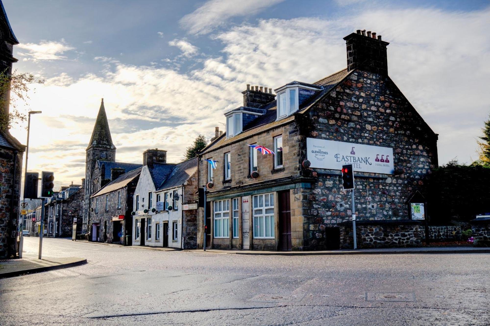 Oyo Eastbank Hotel, Speyside Scotland Rothes Exterior photo