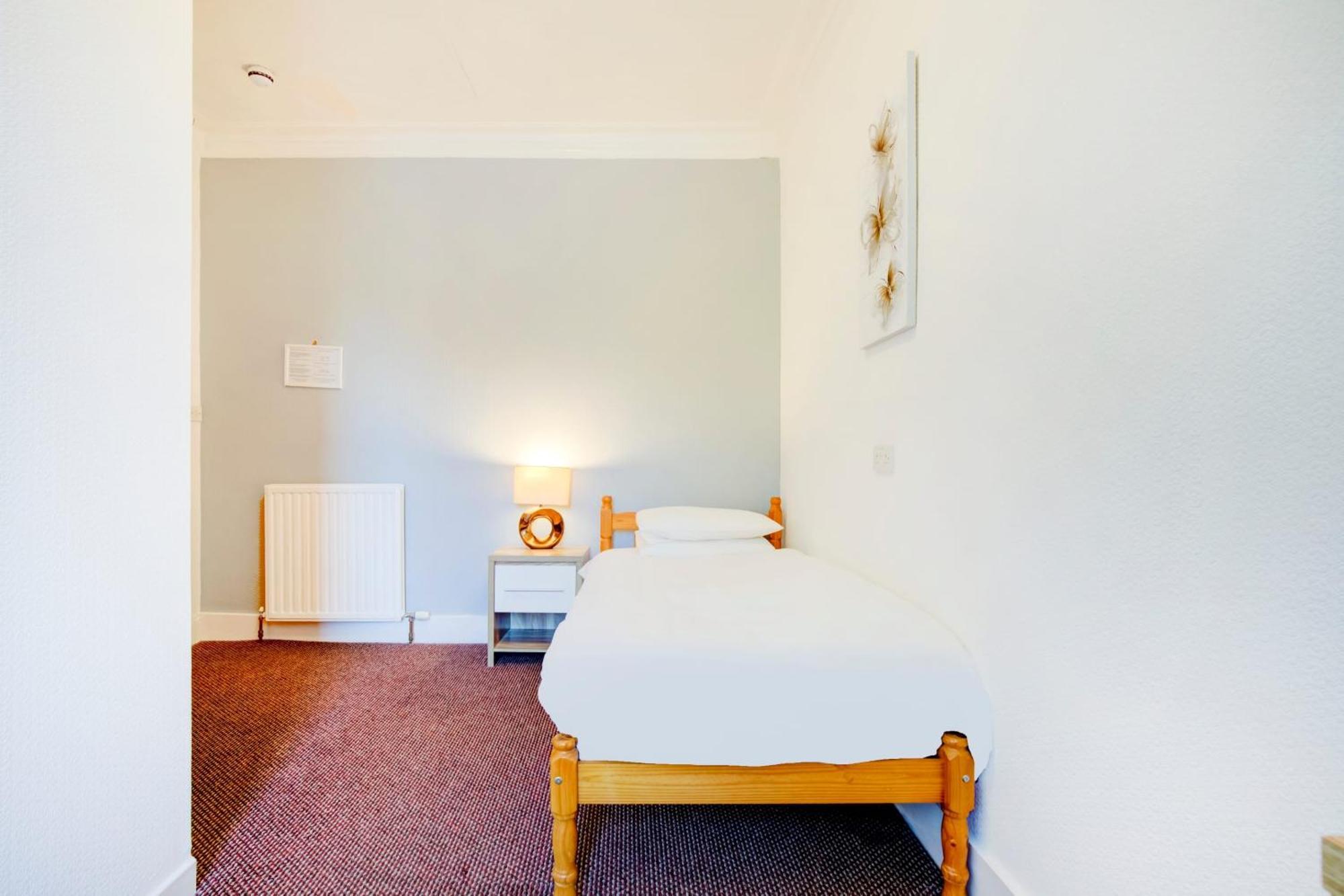 Oyo Eastbank Hotel, Speyside Scotland Rothes Exterior photo